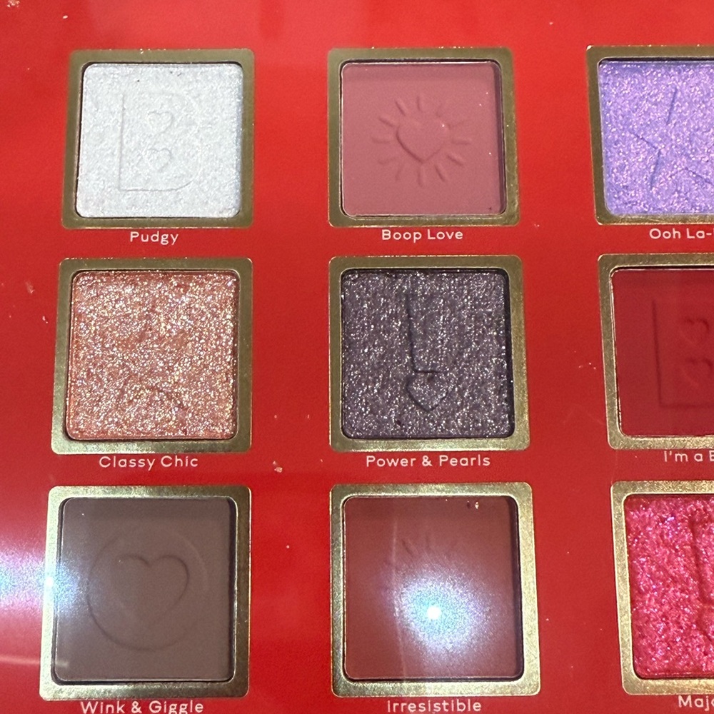 NWT Betty Boop x Glamlite 15 Eyeshadow Holographic Palette - Picture 7 of 14